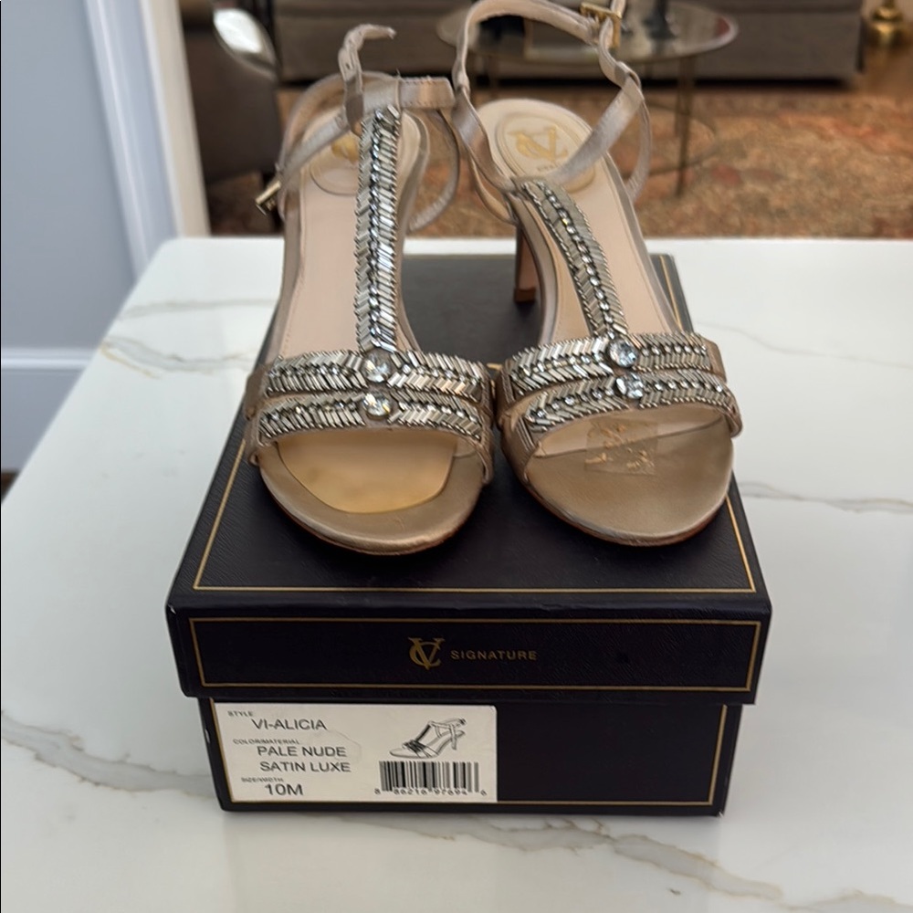 Signature Women's Pale Nude Sandals